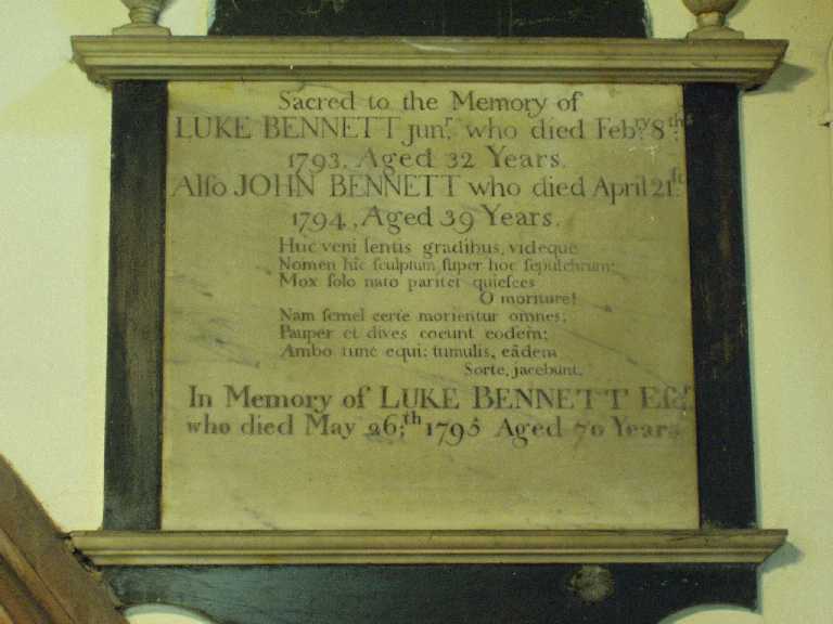 Bennett Memorial, St Margaret's Wolstanton - Photo November 2005